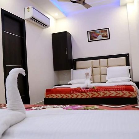 Hotel White Tulip Αμριτσάρ Εξωτερικό φωτογραφία