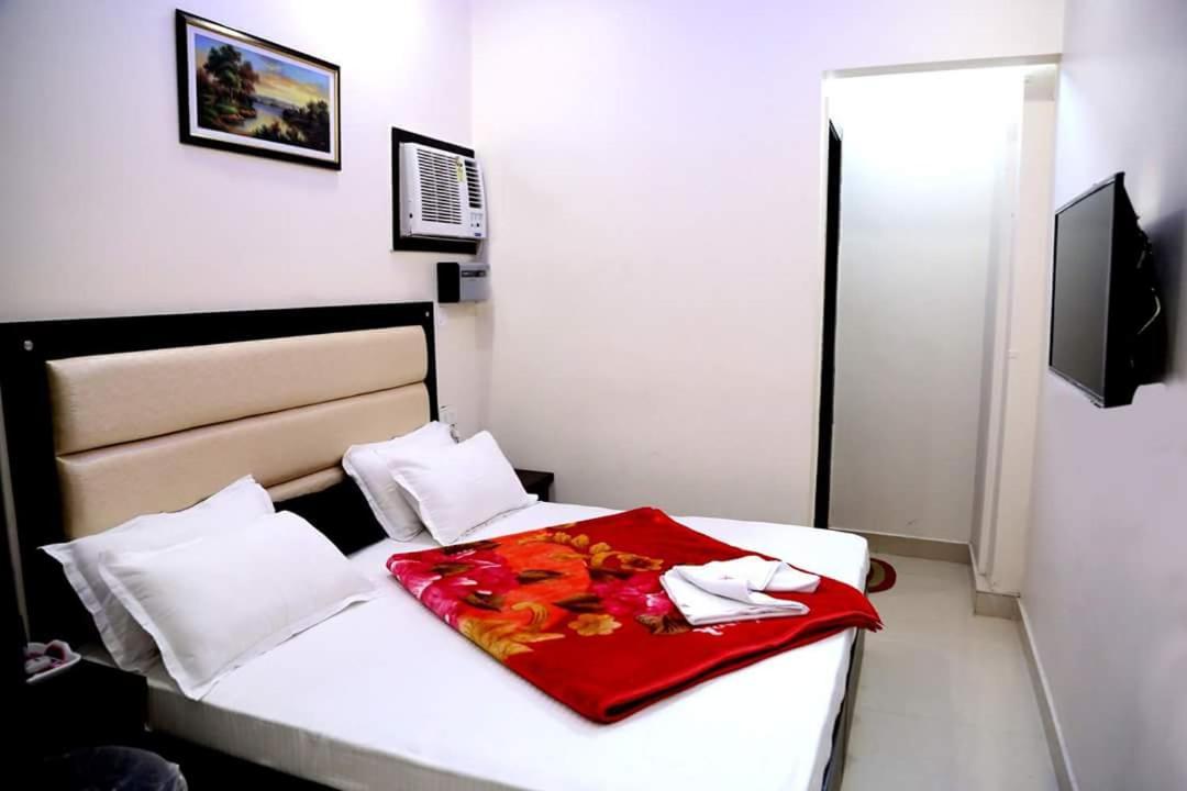Hotel White Tulip Αμριτσάρ Εξωτερικό φωτογραφία