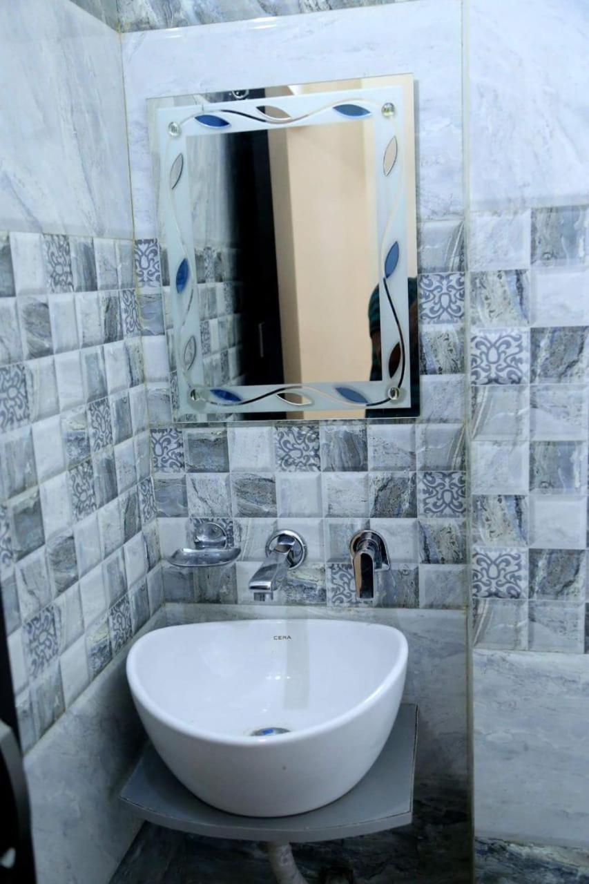 Hotel White Tulip Αμριτσάρ Εξωτερικό φωτογραφία